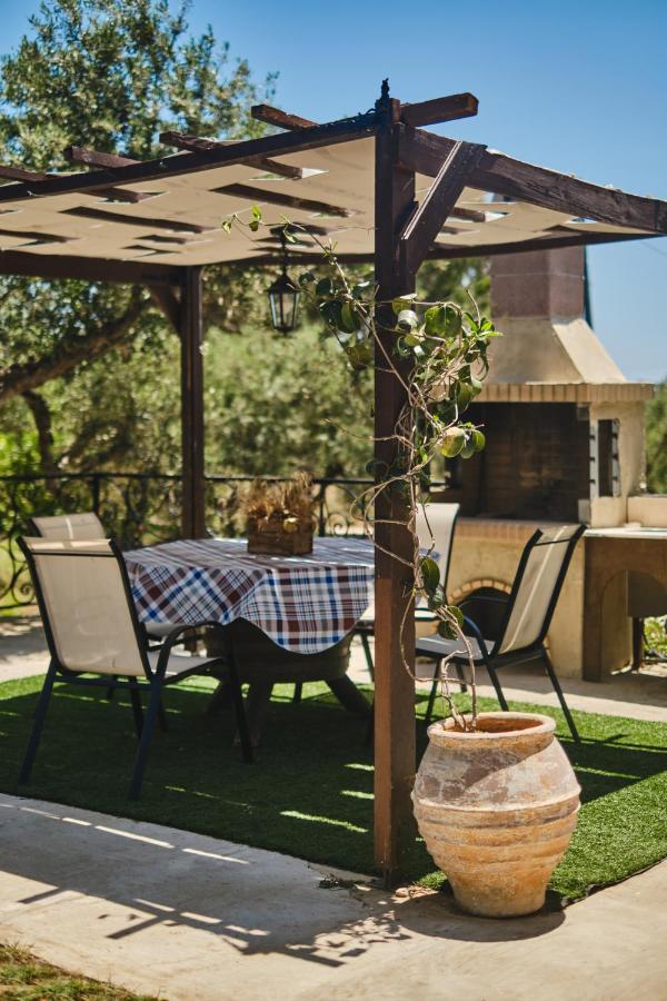 Gerakas Stone House Villa Ανω Βασιλικος Εξωτερικό φωτογραφία